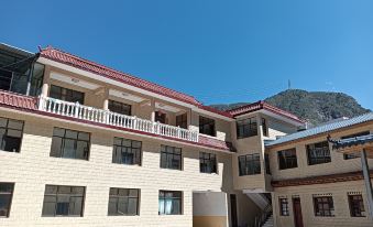 Diebu Daigusi Deji Business Hotel