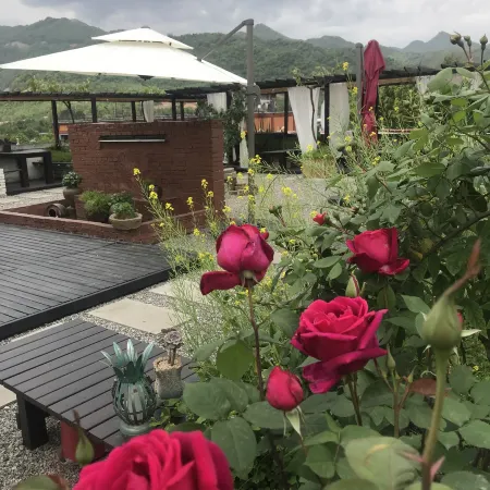 Shifang Jianjiang Bieyuan Homestay