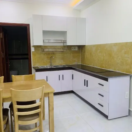 Thanh Vinh hotel & apartments Отели рядом с достопримечательностью «Гипермаркет Vincom Plaza Thu Duc»