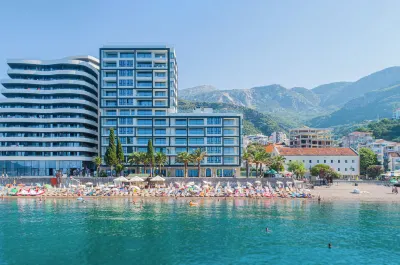 Sunraf Luxe Apartments Hotel a 