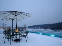 Nanjing Shanju Qiuhui Hotel (Tangshan Longshanghu Branch) - Infinity Pools