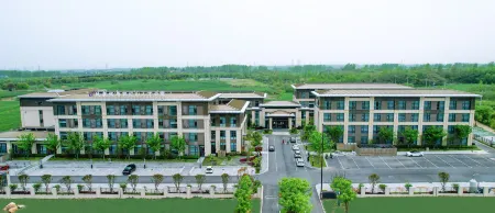 Yangzi Tianyue Hongshan Hotel Отели рядом с достопримечательностью «Yangzhou Expo Park»