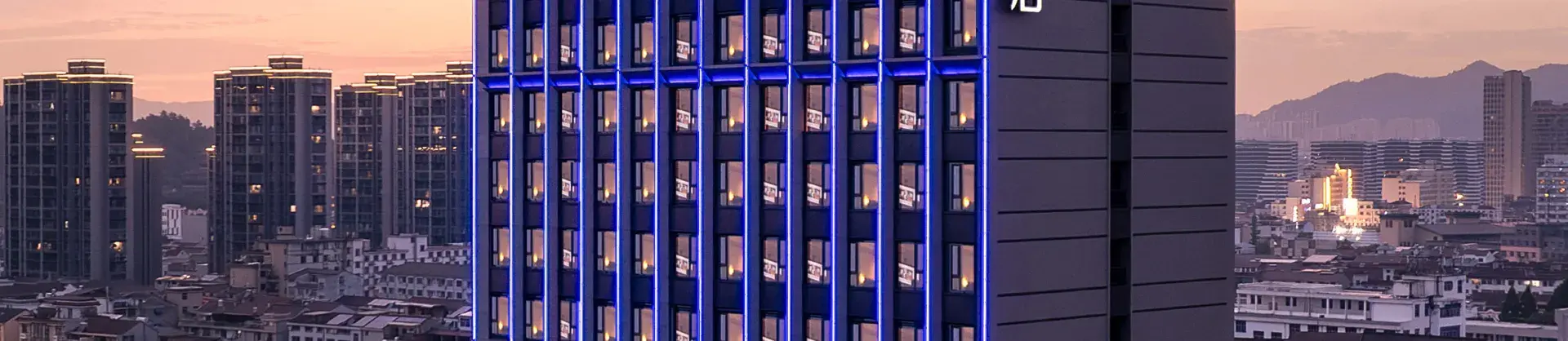 4-star Select Hotels