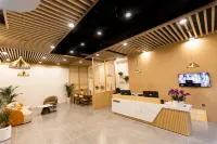 Elong ME Hotel (Zhoukou Guandi Shangcheng)