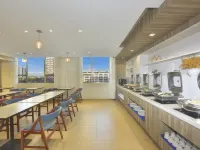 Elong R.Yun Hotel (Yangjiang Baili Square Yuanyanghu Branch) فنادق في يانغ جيانغ