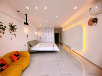 XingYunXiaoWu Hotels near Jiansanjiang Railway Station