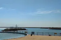 哏都來海景親子民宿（泰達航母主題公園店） - 海滩