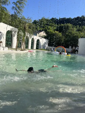 See you at first sight. Qu camping camp vacation beauty hotel Отели рядом с достопримечательностью «Yuanxiangxiaozhen Sceneic Area»