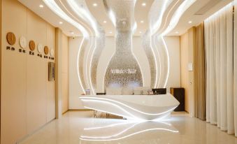 Zhaoqing Boruijin Grand Hotel