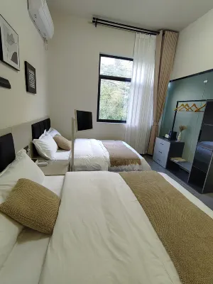 Li Anyuli Guichu Homestay Hotels near Taoping Qiang Village