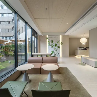 Libai Hotel (Chengdu Tianfu Square People's Park Subway Station) 청두 런민 공원 주변 호텔