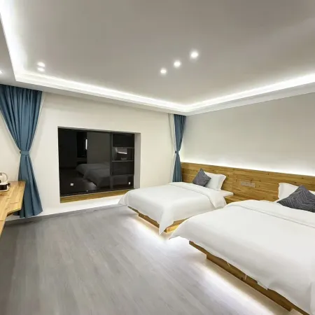 Manluo Grand Manor