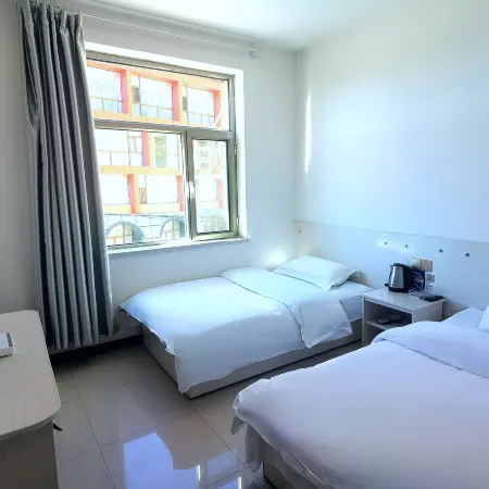 Meifeng Homestay (Luyashan Scenic Area)