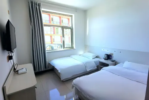 Meifeng Homestay (Luyashan Scenic Area)