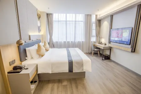 Homeinn Selected Hotel (Feng County Jiefang East Road Lao Dongguan Pedestrian Street) Отели в г. Фэнсянь