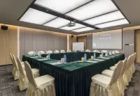 Raytour Hotel فنادق في جاوتشينغ