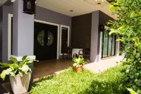 ต้นยาง ไพรเวท พูล วิลล่า