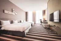 Grand Royal Hotel