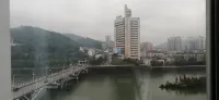 Dongfeng Hotel Hotels in Liling
