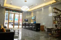 Jiazhou Sunshine Hotel (Nanchong Gaoping) - Airport Shuttle
