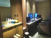 Weisdun E-Sports Hotel (Huainan Baibai Shopping Center) -  Gaming & Esports