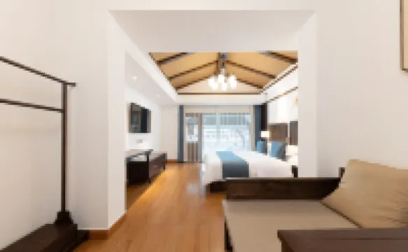 Muse Light Luxury River View Hostel Hotels in Fenghuang