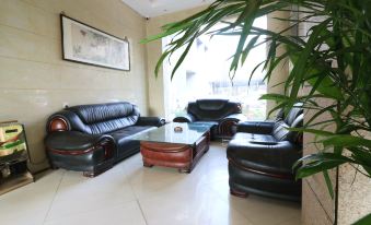 Junyi Chain Hotel (Fengcheng People's Hospital Xinglin Community Branch)