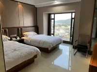 Gold Coast Hotel
