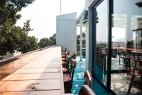 Dongshan quiet habitat banyan home stay - 3-Star