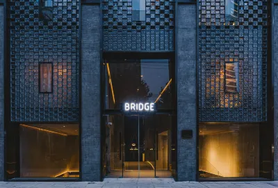 Neobridge Hotel Hotels in Zhongshan Park Commercial Area