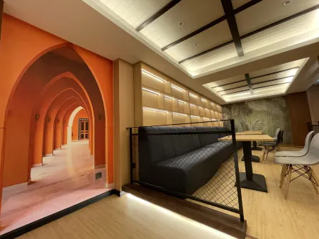 Landing City Youth Hostel (No. 4 Zhongshan Road Store, Chongqing)