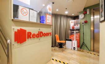 RedDoorz at Hotel Rosemarie