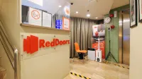 RedDoorz @ Hotel Rosemarie