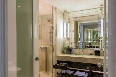 デラックス・ルーム ホテル チプトラ ワールド スラバヤ マネージド by スイス ベルホテル インターナショナルの写真