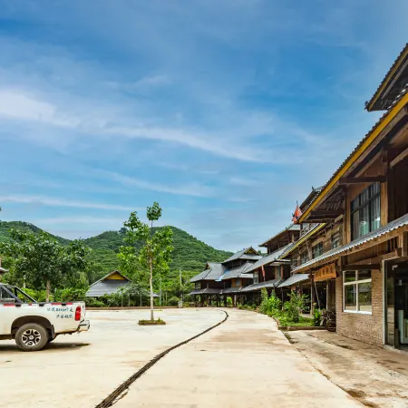 Floral Hotel·Yao Mother's Guest Hotel (wangtianshu scenic spot in Xishuangbanna)