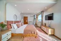Lijiang Gongzi Panoramic INS Designer Villa