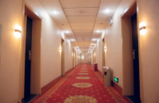 Yanlin Hotel Chain (Handan Zhaoyuan Park South Gate, Handan Road Branch)