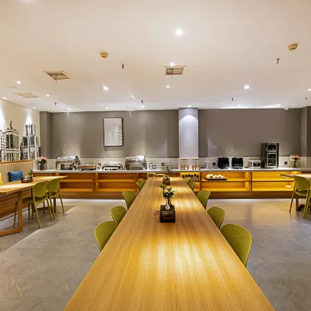 Sangel Hotel (Zhengzhou East Longhai Road Metro Station) Отели рядом с достопримечательностью «Начальная школа иностранных языков, Хуйцзэнь, Гуанчжоу»