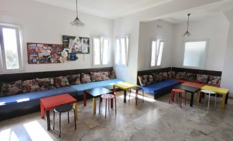 Fira Backpackers Place