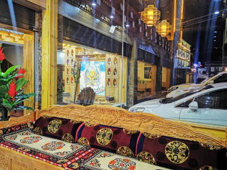 Cuopu Lingka Manor Hotel Отели рядом с достопримечательностью «Hot Spring Boiled Tibetan Eggs»