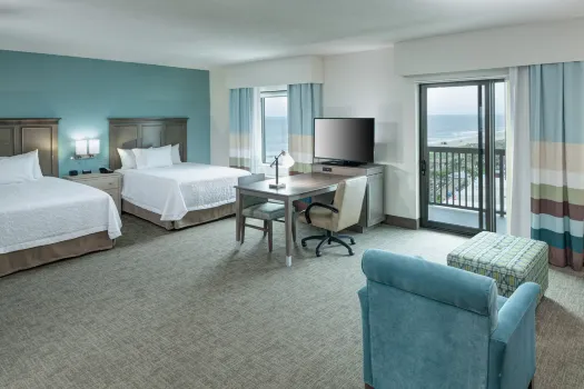 Hampton Inn & Suites Carolina Beach Oceanfront Hoteles cerca de Parque de atracciones Carolina Beach Boardwalk