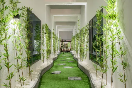 Baiyulan Hotel (Tianjin Beichen District Government Guoyuan South Road Subway Station) Отели рядом с достопримечательностью «North Campus of Tianjin Metallurgical Vocation-technology Institute»