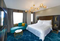 Swiss-Belhotel Napier Hotel dekat Pania of the Reef Statue