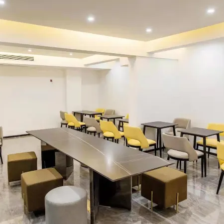 IU Hotel