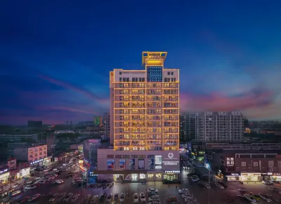 Holiday Inn Dongsheng Li Zhou Hotels near CPC Guanxian Committee Party School