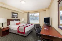 Ramada by Wyndham Hinton Hotel berhampiran Jasper Park Information Center