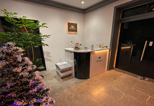 더 로드 호텔 로비 시설