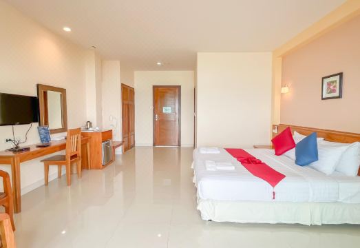 5. 로열 힐 사툰 ..