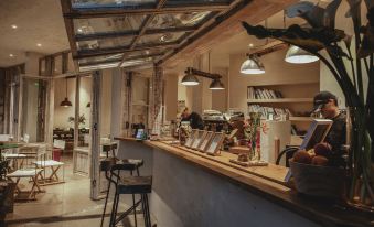 Erhai Nali Seascape Inn