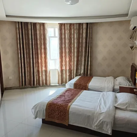 Huocheng Yueyue Business Hotel